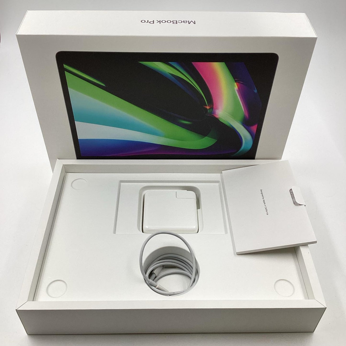 【全額返金保証】【最速発送】Apple MacBook Pro 13インチ 2022 Apple M2 8GB SSD 256GB スペースグレイ 100% 美品 動作確認済