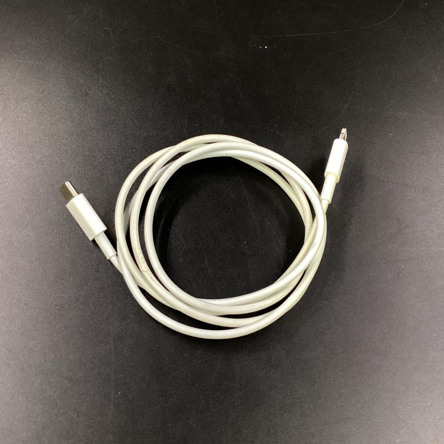 【全額返金保証】【最速発送】Apple iPhone iPhone 14 128GB スターライト au 動作確認済 86%