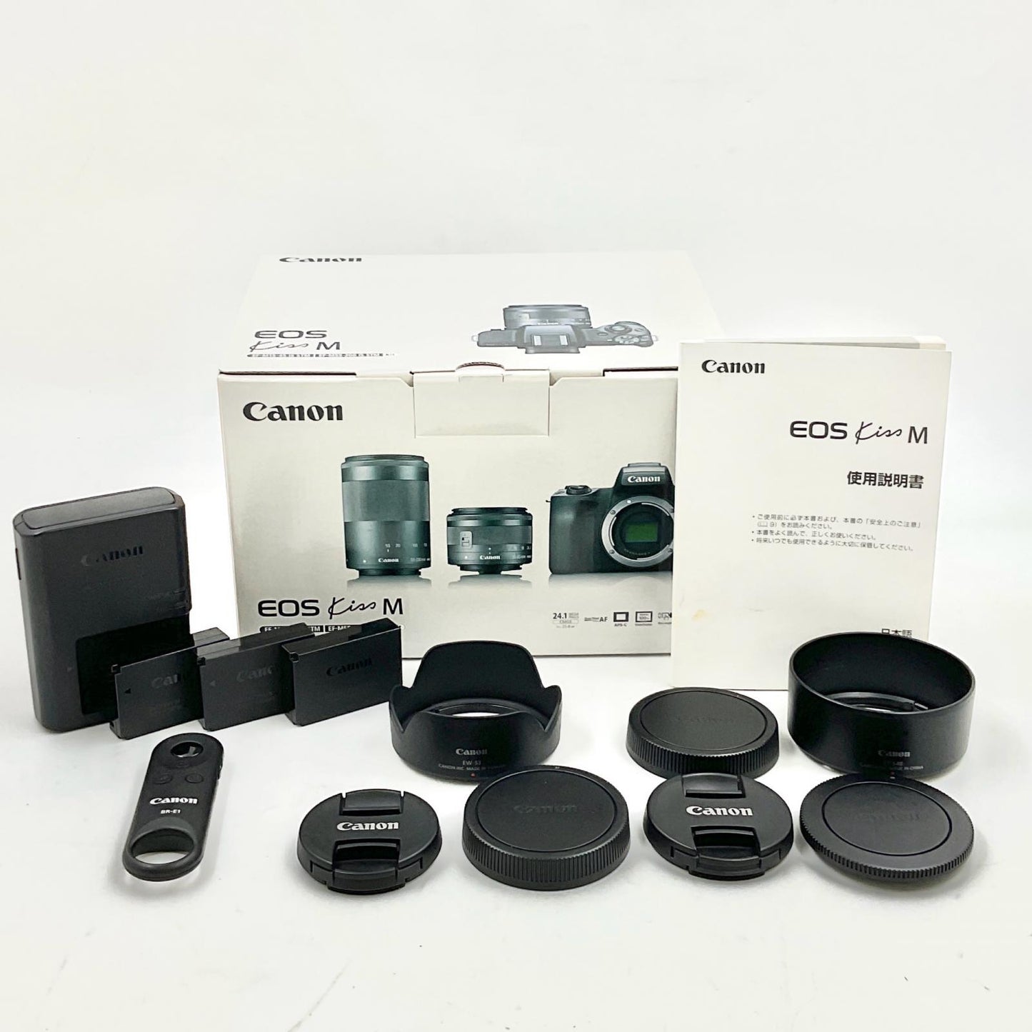 【全額返金保証】【最速発送】Canon デジタル一眼 EOS Kiss M ダブルズームキット ブラック 動作確認済