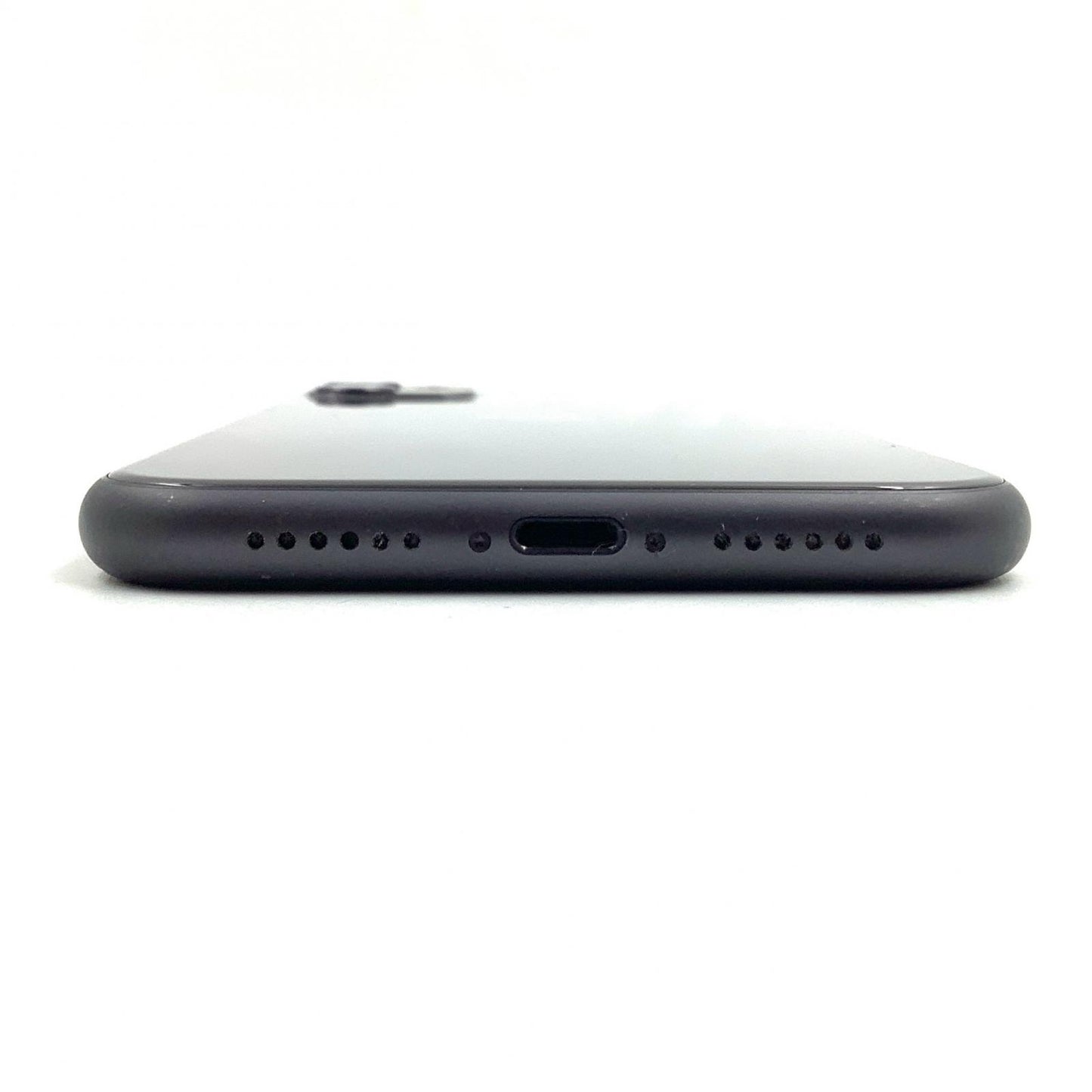 【全額返金保証】【最速発送】Apple iPhone iPhone 11 64GB ブラック au 白ロム 動作確認済 81%