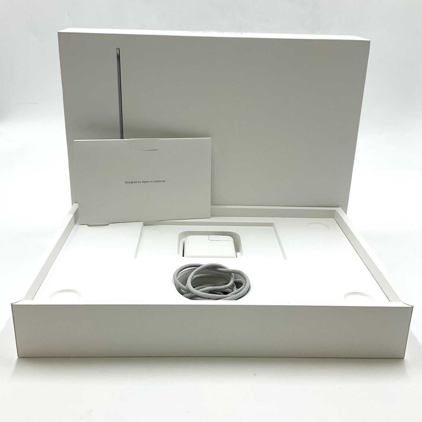 【全額返金保証】【最速発送】Apple MacBook Air 13.6インチ 2022 Apple M2 16GB SSD 256GB スペースグレイ 100% 美品 動作確認済