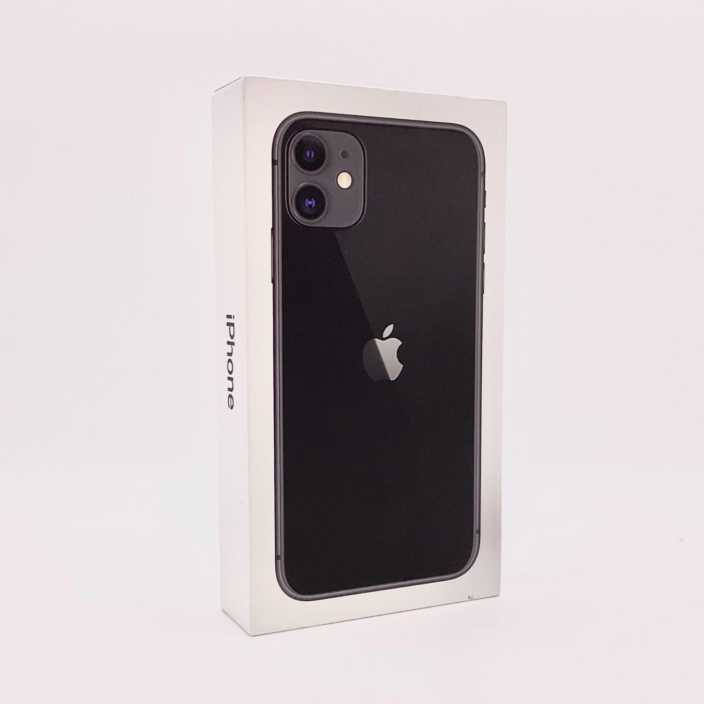 【全額返金保証】【最速発送】Apple iPhone iPhone 11 64GB ブラック docomo 白ロム 動作確認済 77%