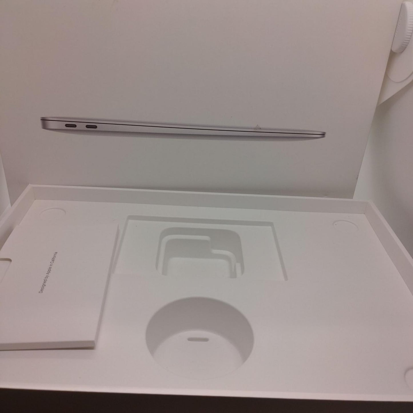 【全額返金保証】【最速発送】Apple MacBook Air Air 13インチ 2020 M1 8GB M.2 SSD 256GB シルバー 美品 動作確認済