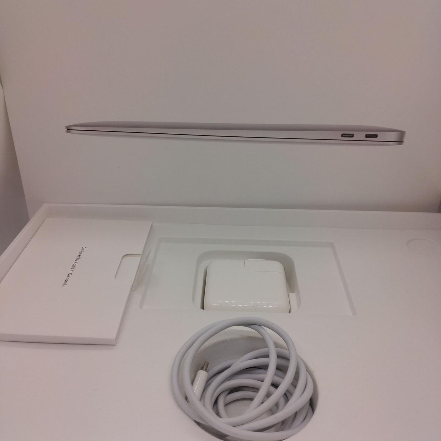 【全額返金保証】【最速発送】Apple MacBook Air Air 13インチ 2020 M1 8GB M.2 SSD 256GB シルバー 超美品 動作確認済