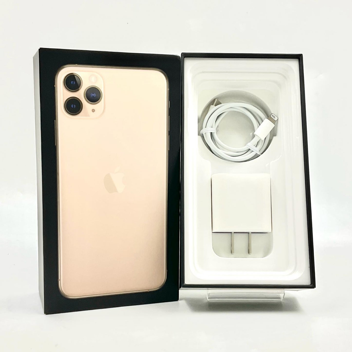 【全額返金保証】【最速発送】Apple iPhone iPhone 11 Pro Max 256GB ゴールド au 白ロム 動作確認済