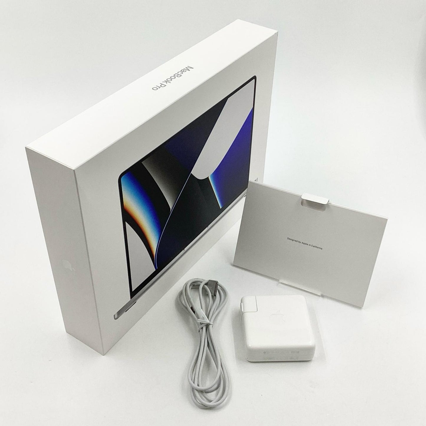 【全額返金保証】【最速発送】Apple MacBook Pro 14インチ 2021 Apple M1 Max 32GB SSD 1TB シルバー 94% 美品 動作確認済