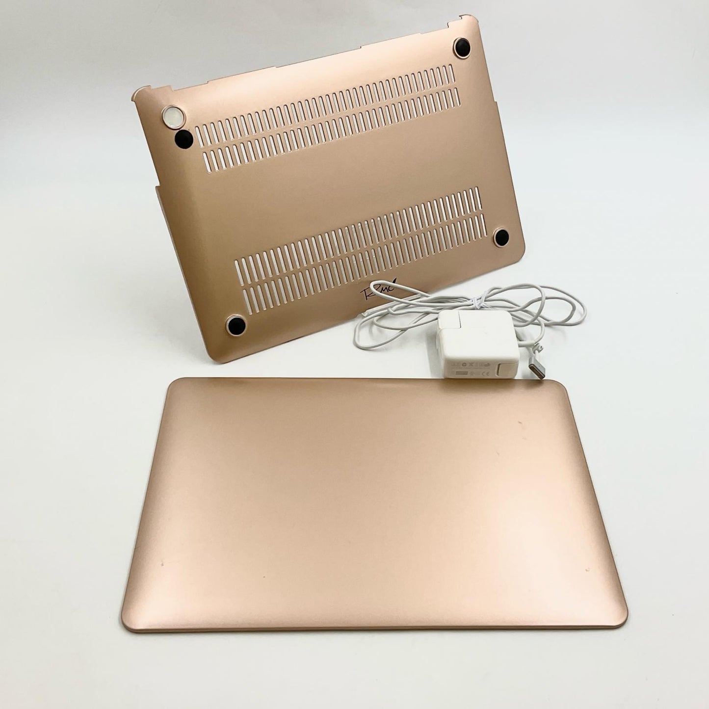【全額返金保証】【最速発送】Apple MacBook Air 13.3インチ 2015 1.6GHz Intel Core i5 4GB SSD 128GB シルバー 93.7% 動作確認済