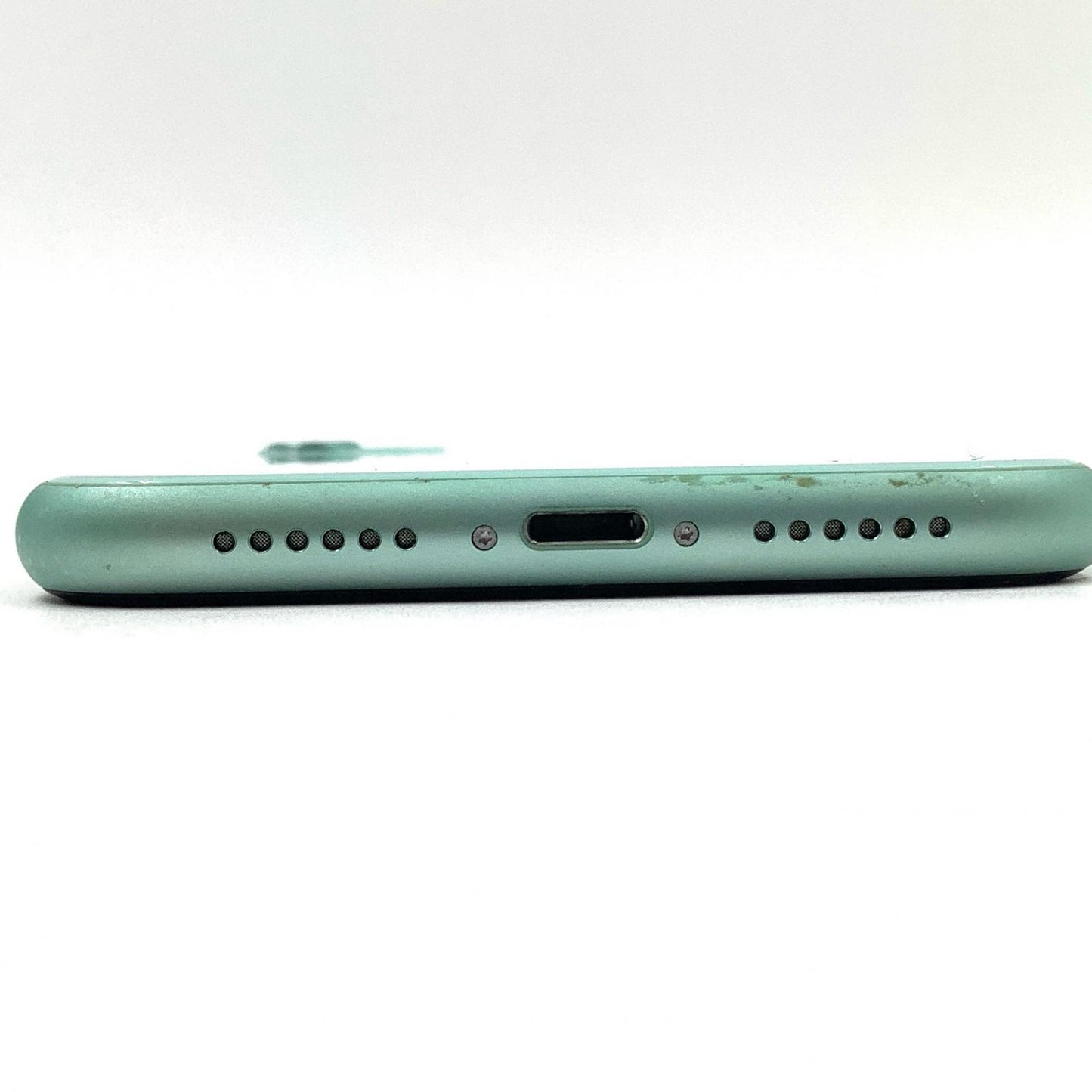 【全額返金保証】【最速発送】Apple iPhone iPhone 11 64GB グリーン au 白ロム 動作確認済 78%