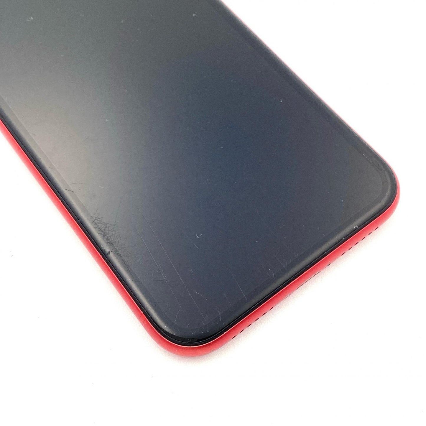 【全額返金保証】【最速発送】Apple iPhone iPhone 11 64GB レッド docomo 白ロム 動作確認済 77%