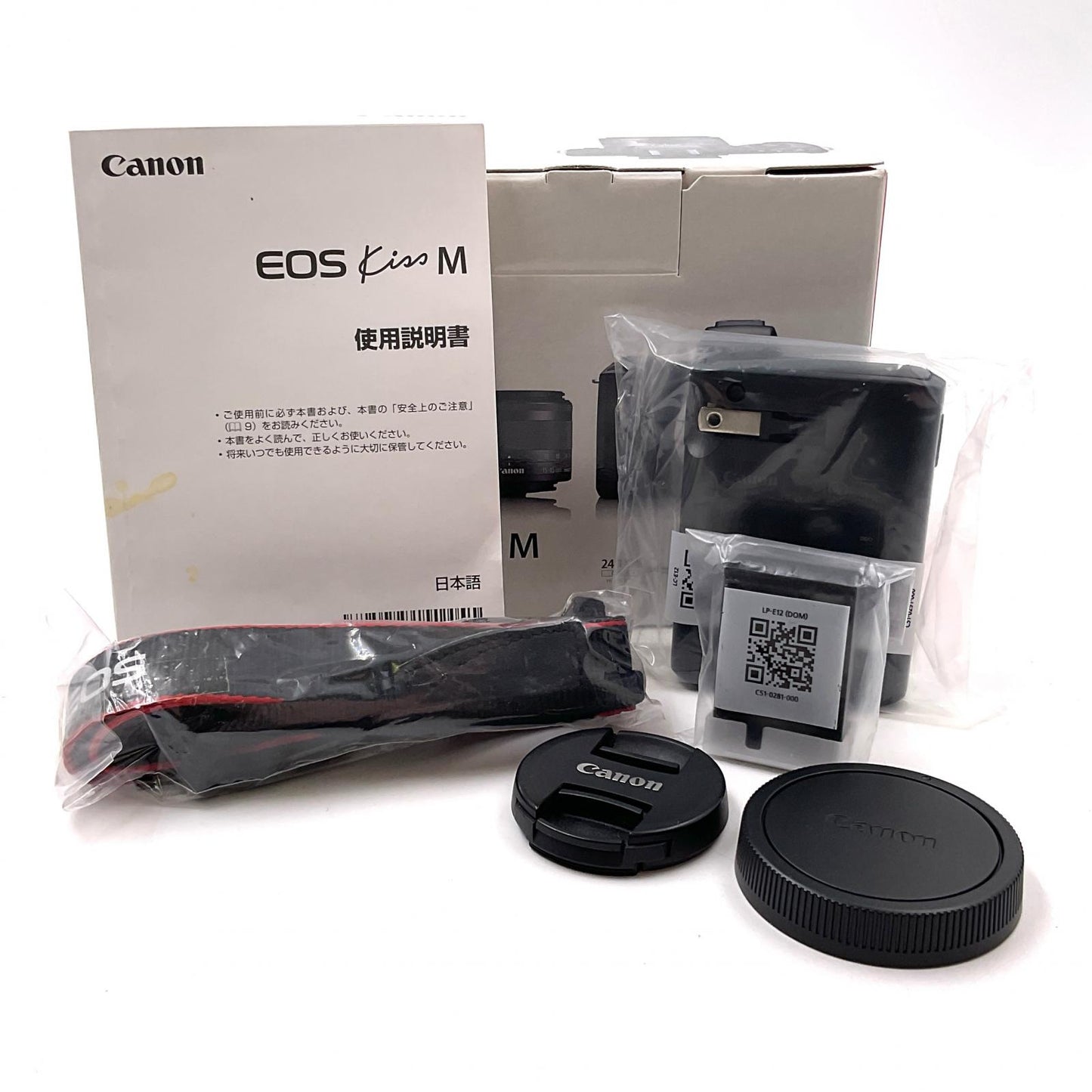 【全額返金保証】【最速発送】Canon デジタル一眼 EOS Kiss M EF-M15-45 IS STM レンズキット ブラック 美品 動作確認済