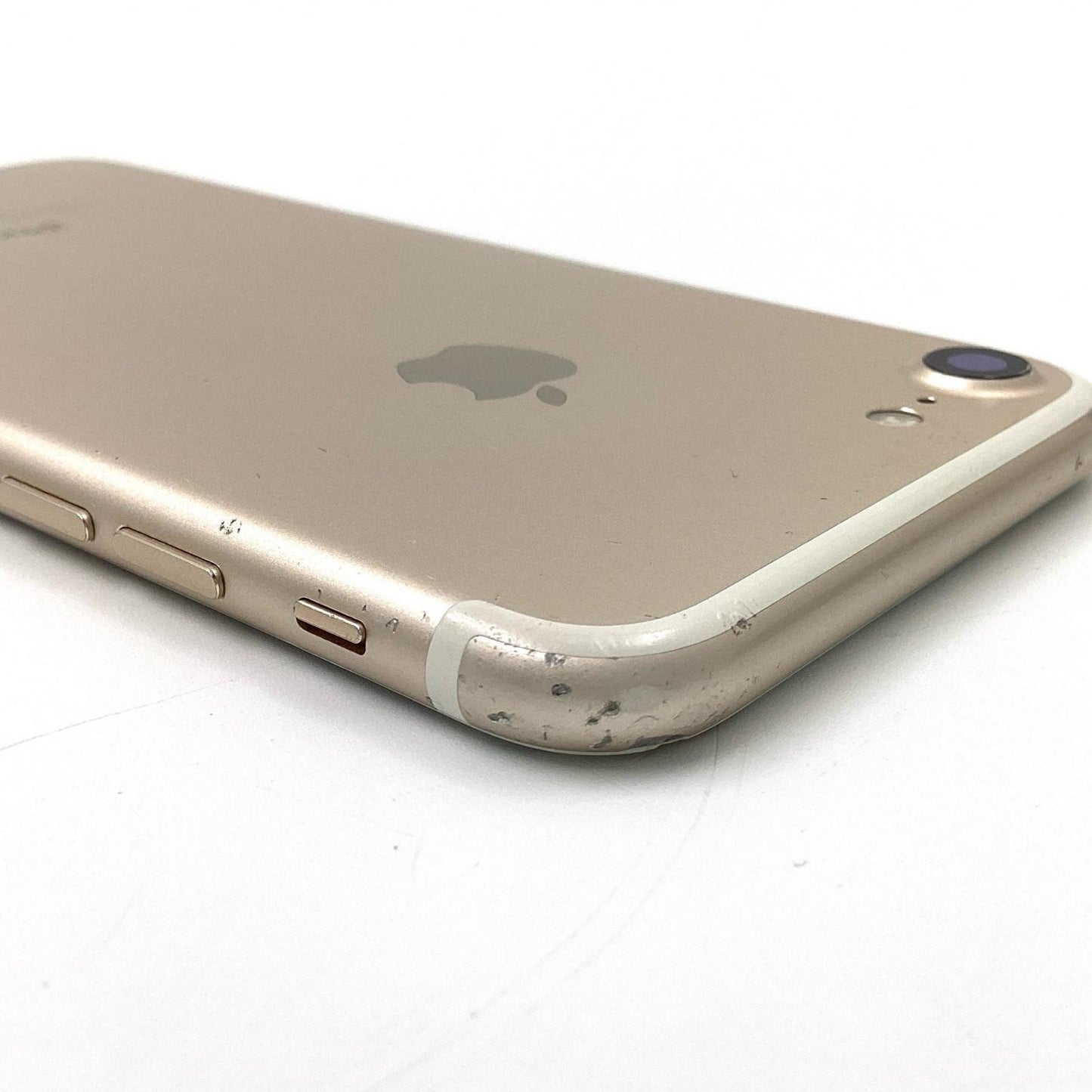 【最速発送】Apple iPhone iPhone 7 128GB ゴールド SIMフリー 白ロム【難有】 73%