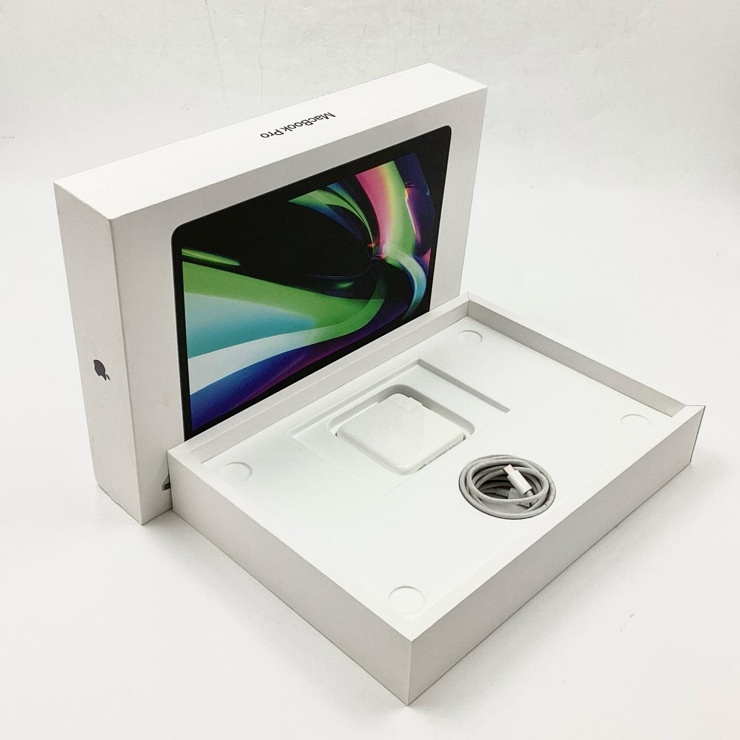 【全額返金保証】【最速発送】Apple MacBook Pro 13インチ 2022 Apple M2 8GB SSD 256GB スペースグレイ 96% 動作確認済