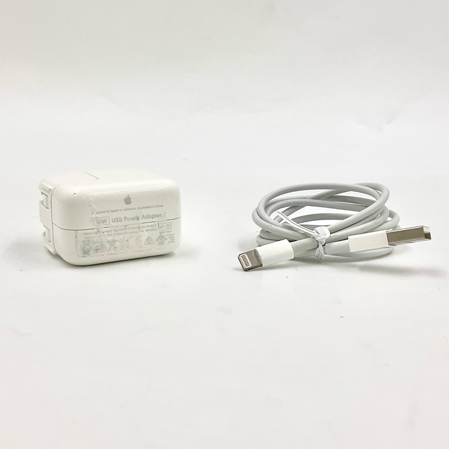 【全額返金保証】【最速発送】Apple iPad 第6世代 32GB シルバー Wi-Fi 動作確認済