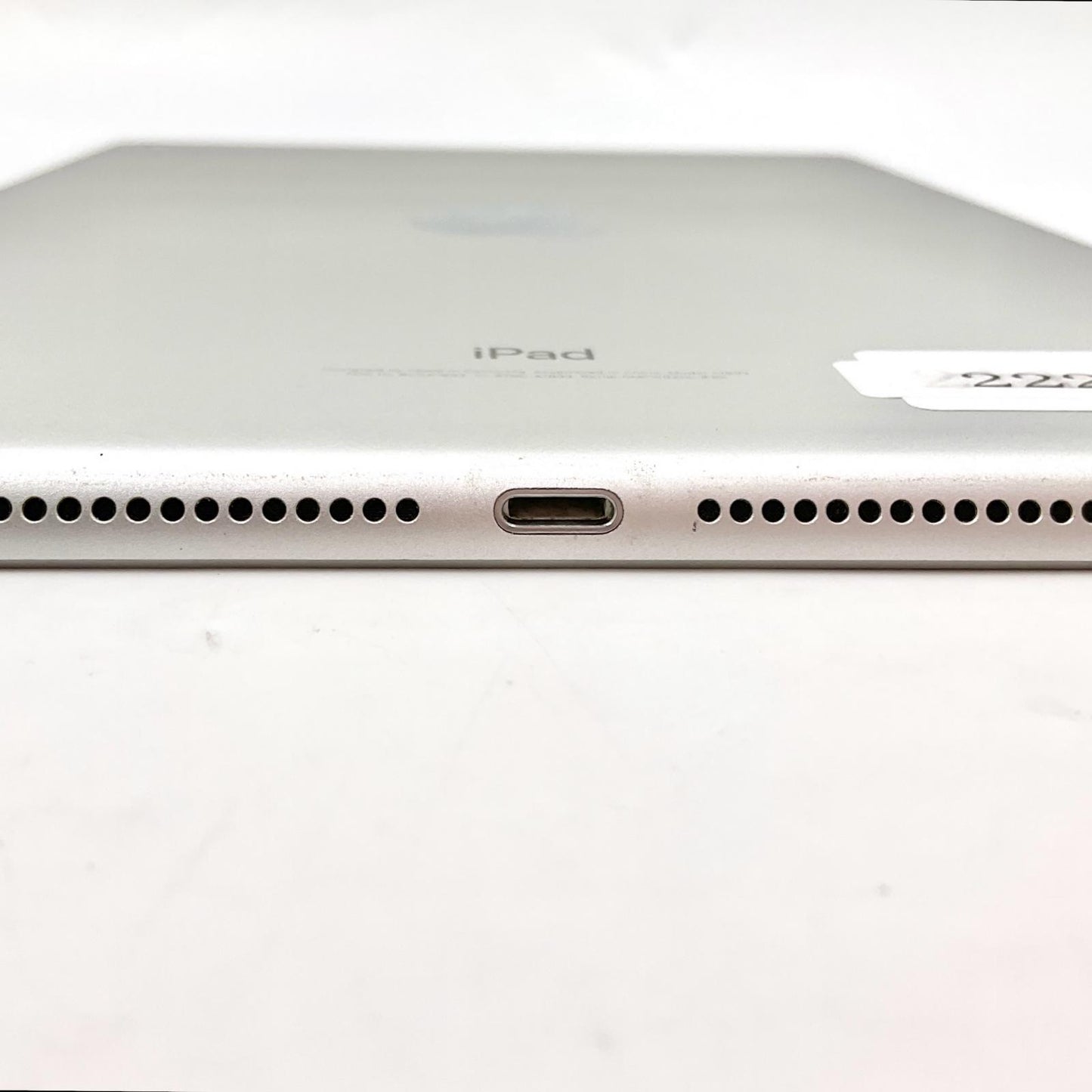 【全額返金保証】【最速発送】Apple iPad 第6世代 32GB シルバー Wi-Fi 動作確認済