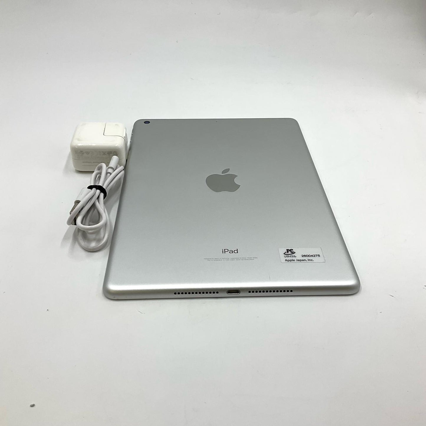 【全額返金保証】【最速発送】Apple iPad 第5世代 128GB シルバー Wi-Fi 動作確認済