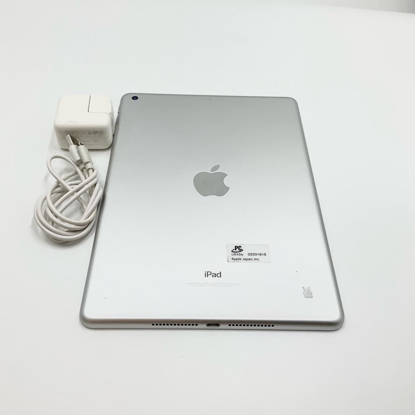 【全額返金保証】【最速発送】Apple iPad 第6世代 32GB シルバー Wi-Fi 動作確認済
