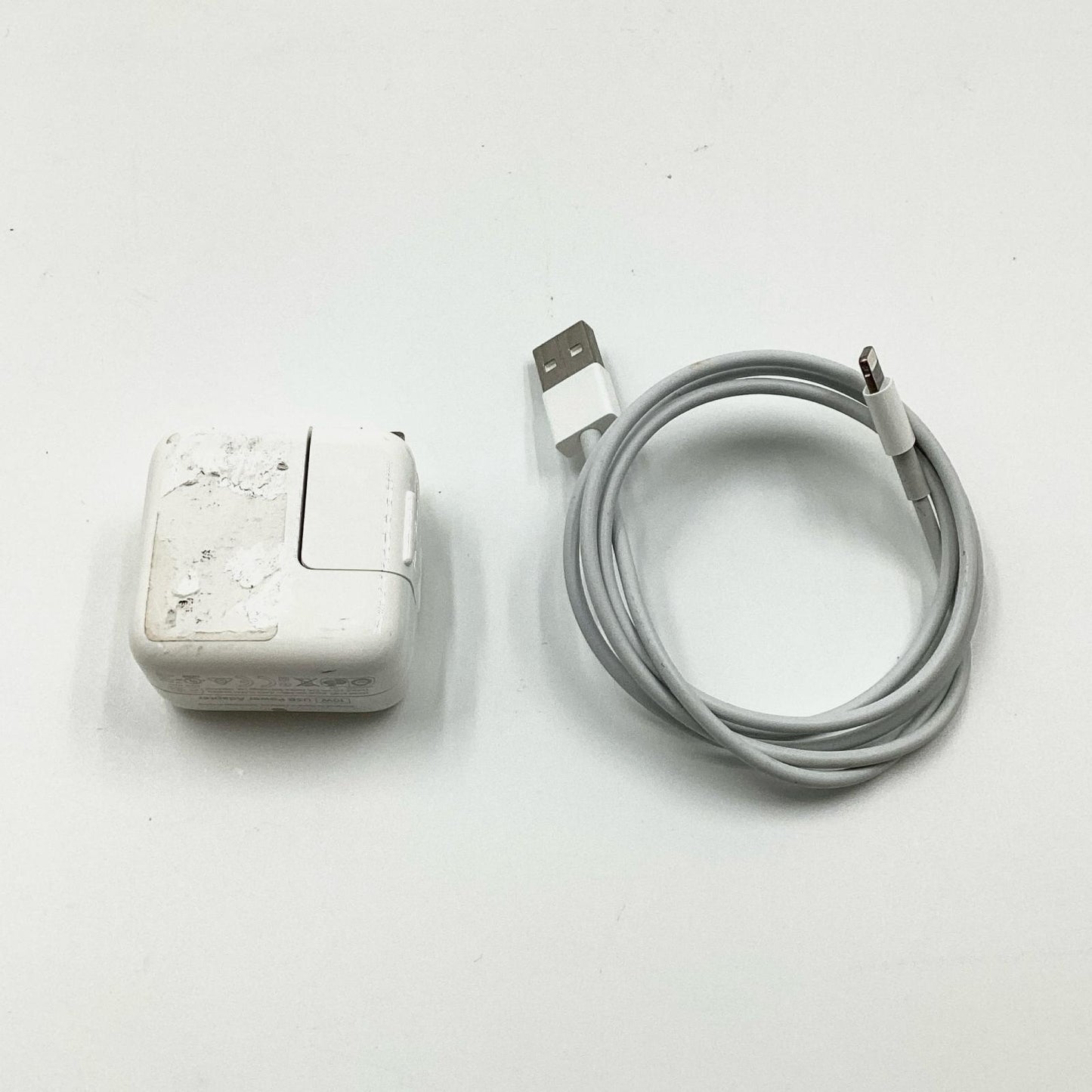 【全額返金保証】【最速発送】Apple iPad 第5世代 128GB シルバー Wi-Fi 動作確認済