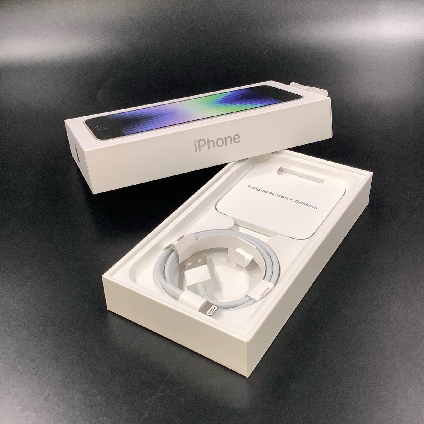 【全額返金保証】【最速発送】Apple iPhone iPhone SE(第3世代) 64GB ホワイト au 白ロム 美品 動作確認済 87%