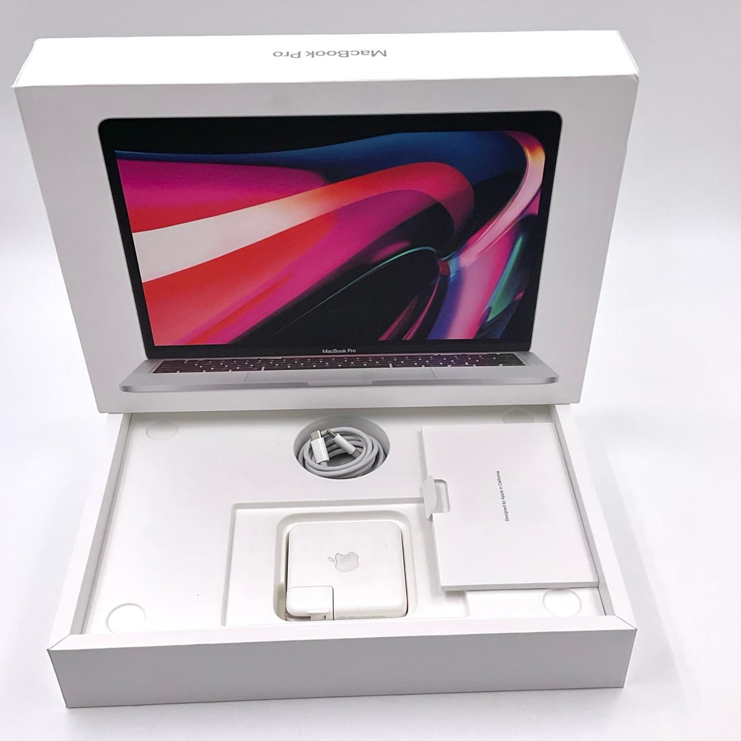 【全額返金保証】【最速発送】Apple MacBook Pro 13インチ 2020 Apple M1 16GB SSD 1TB シルバー 86.1% 動作確認済