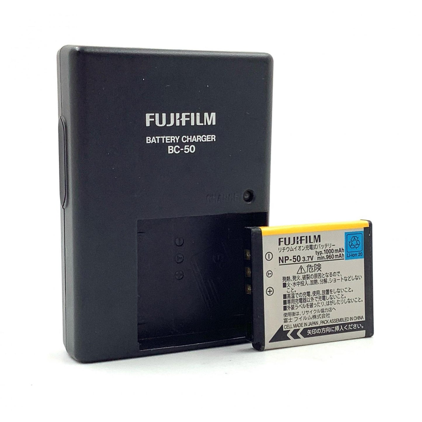 【最速発送】FUJIFILM コンパクトデジタルカメラ FinePix F100fd(ブラック)【難有】