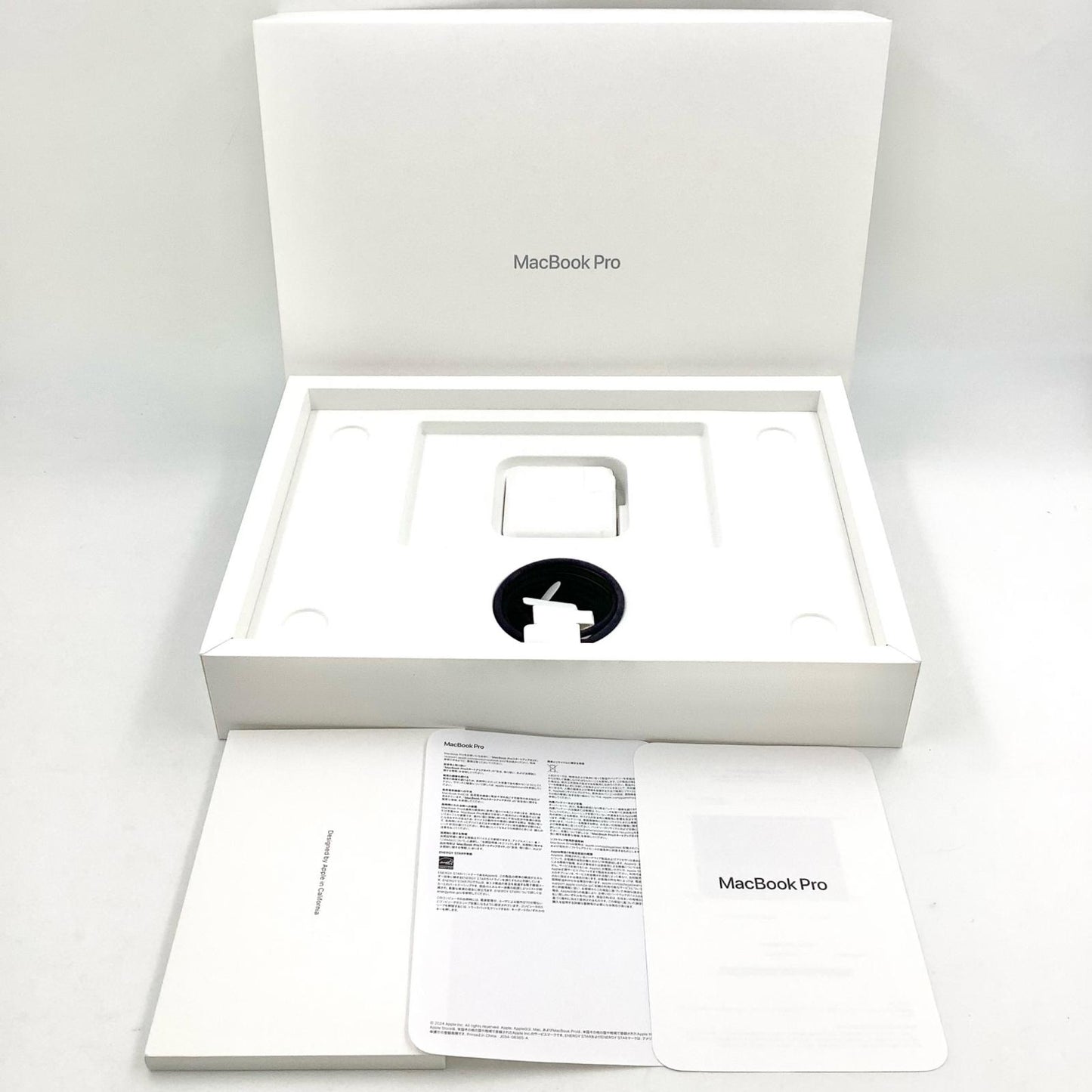 【全額返金保証】【最速発送】Apple MacBook Pro 14インチ 2024 Apple M4 24GB SSD 1TB スペースブラック 100% 超美品 動作確認済