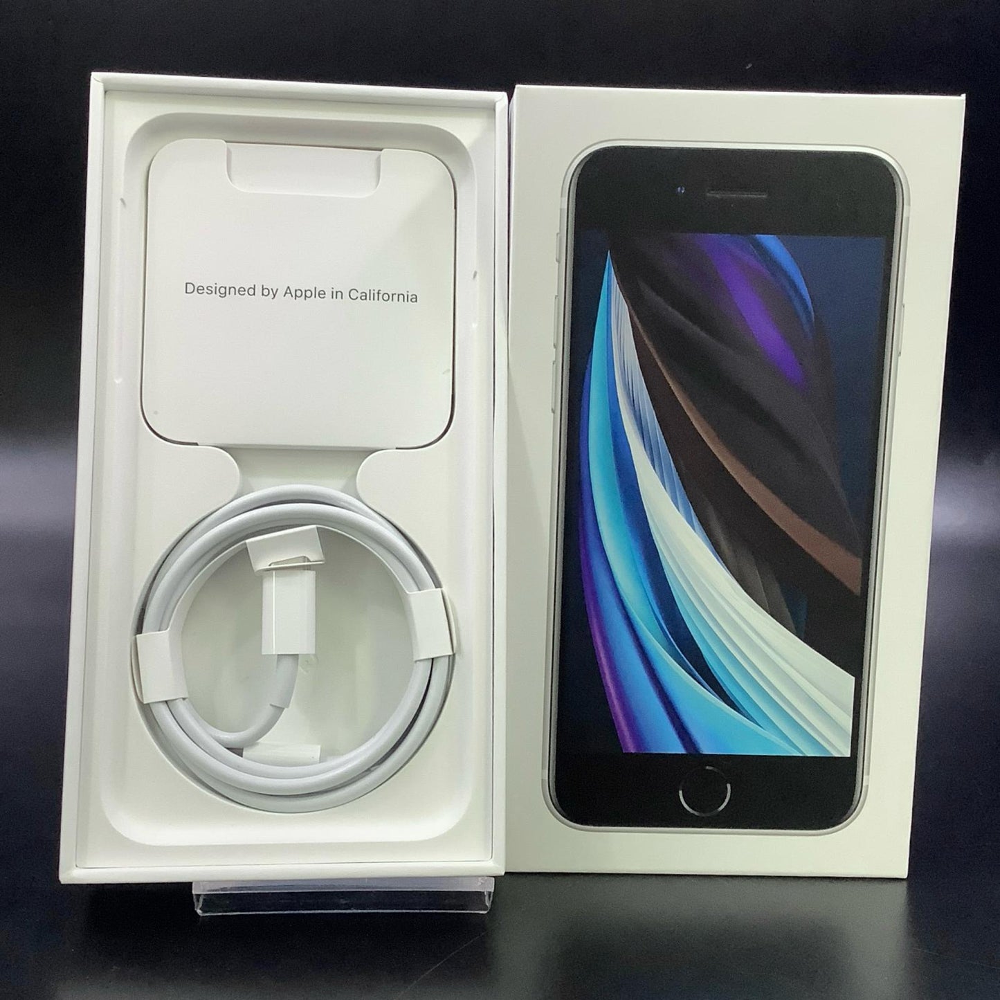 【全額返金保証】【最速発送】Apple iPhone iPhone SE(第2世代) 64GB ホワイト Softbank SIMフリー 白ロム 動作確認済 84%