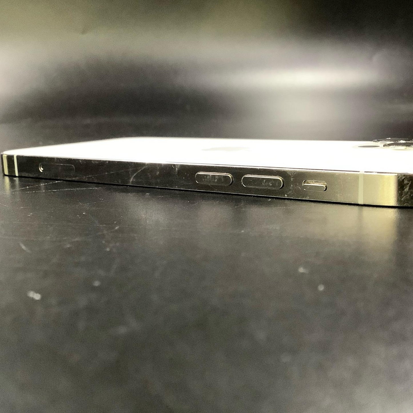 【全額返金保証】【最速発送】Apple iPhone iPhone 12 Pro 128GB シルバー au 動作確認済 78%