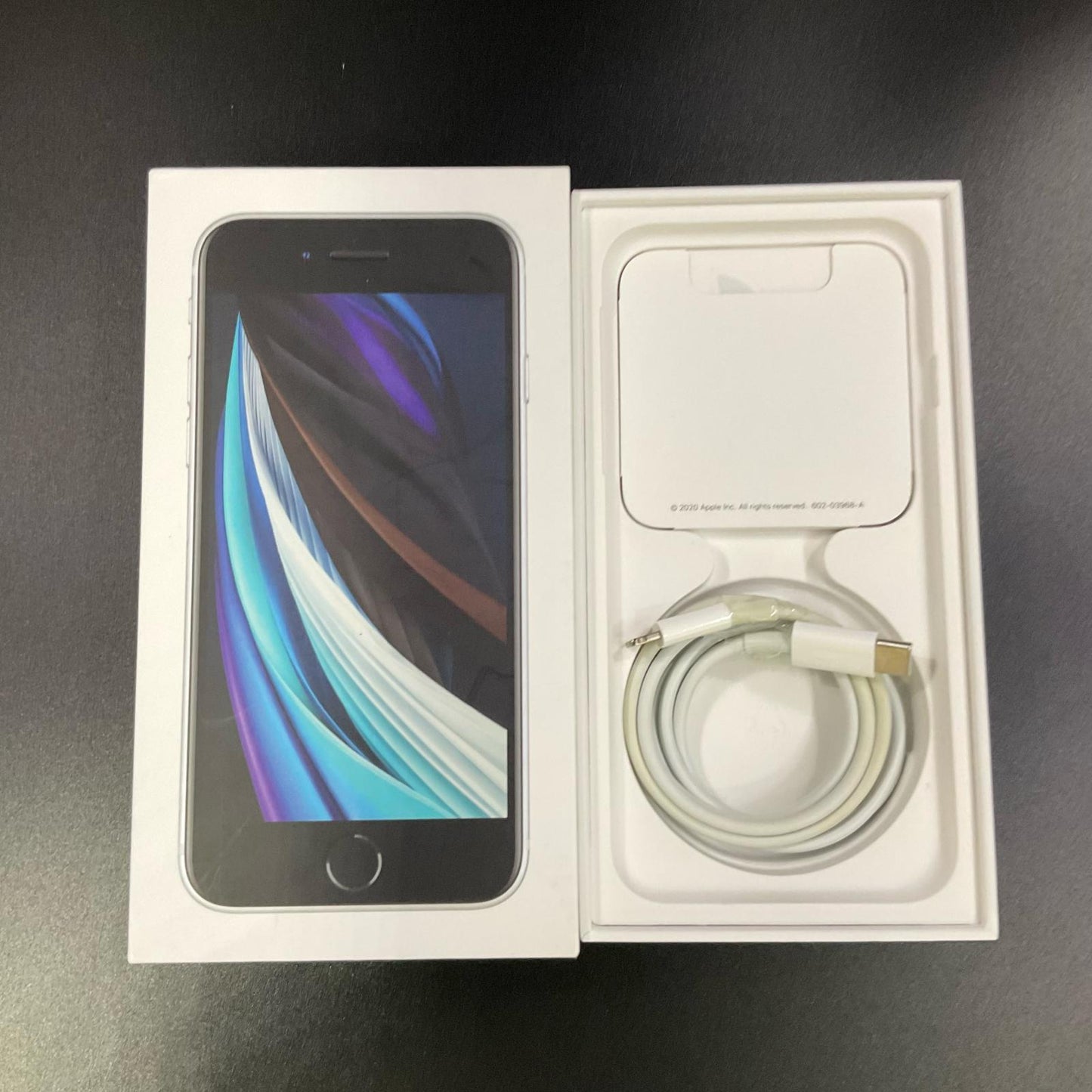 【全額返金保証】【最速発送】Apple iPhone iPhone SE(第2世代) 128GB ホワイト au SIMフリー 白ロム 動作確認済 75%