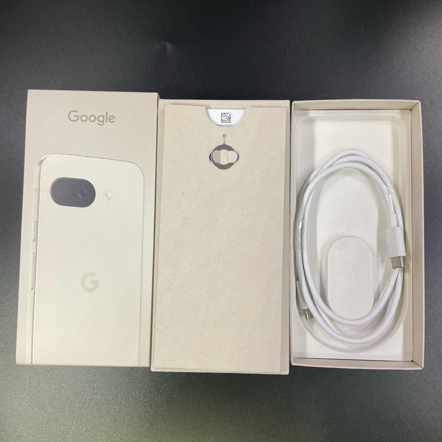 【全額返金保証】【最速発送】Google Pixel 9a 128GB Porcelain SIMフリー GA093020 白ロム 美品 動作確認済