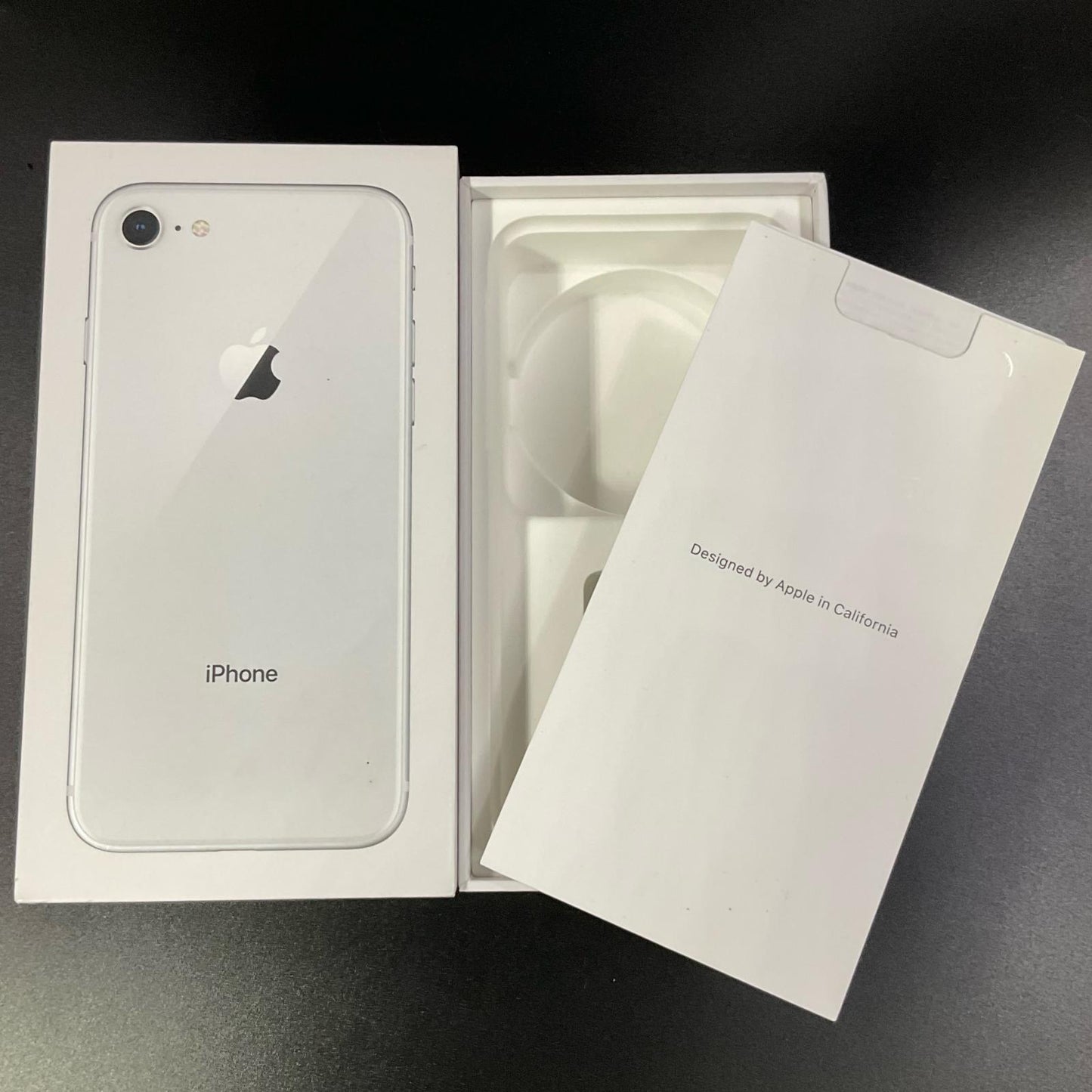【全額返金保証】【最速発送】Apple iPhone iPhone 8 64GB シルバー Softbank 白ロム 動作確認済 91%
