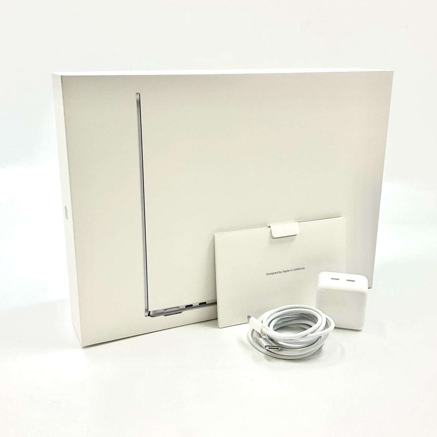 【全額返金保証】【最速発送】Apple MacBook Air 13.6インチ 2024 Apple M3 16GB SSD 512GB シルバー 100% 超美品 動作確認済