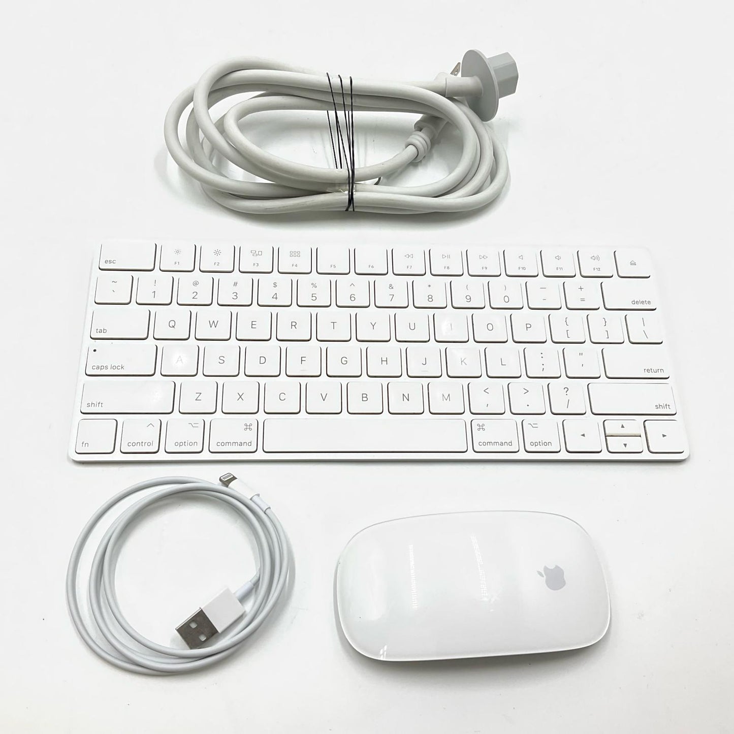 【全額返金保証】【最速発送】Apple iMac 27インチ 4GHz クアッドコア Intel Core i7 32GB フュージョンドライブ 1TB シルバー 動作確認済