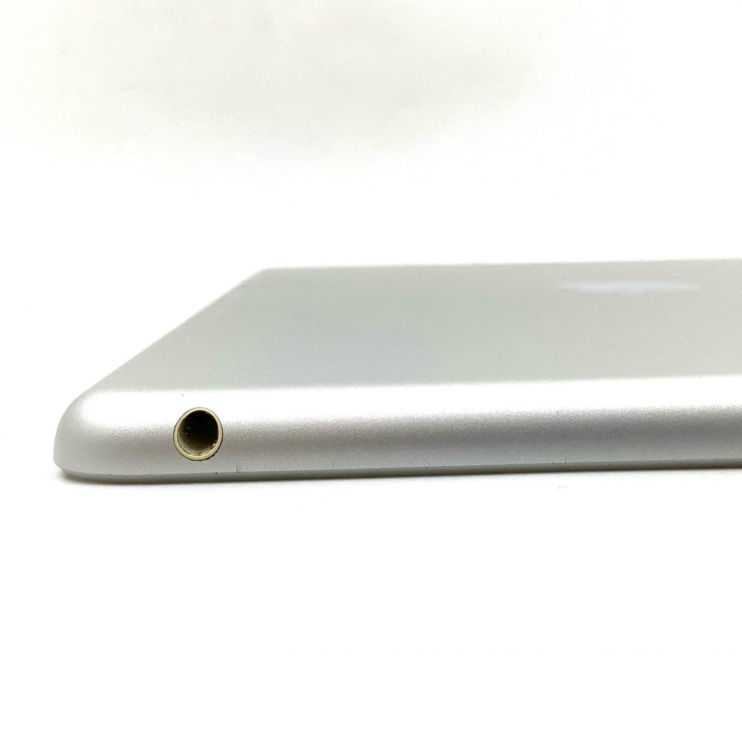 【全額返金保証】【最速発送】Apple iPad iPad 9.7インチ 第5世代 128GB シルバー Wi-Fi 動作確認済