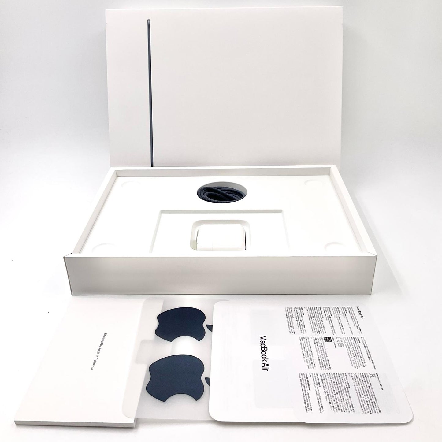 【全額返金保証】【最速発送】Apple MacBook Air 13.6インチ 2024 Apple M3 16GB SSD 256GB ミッドナイト 100% 美品 動作確認済