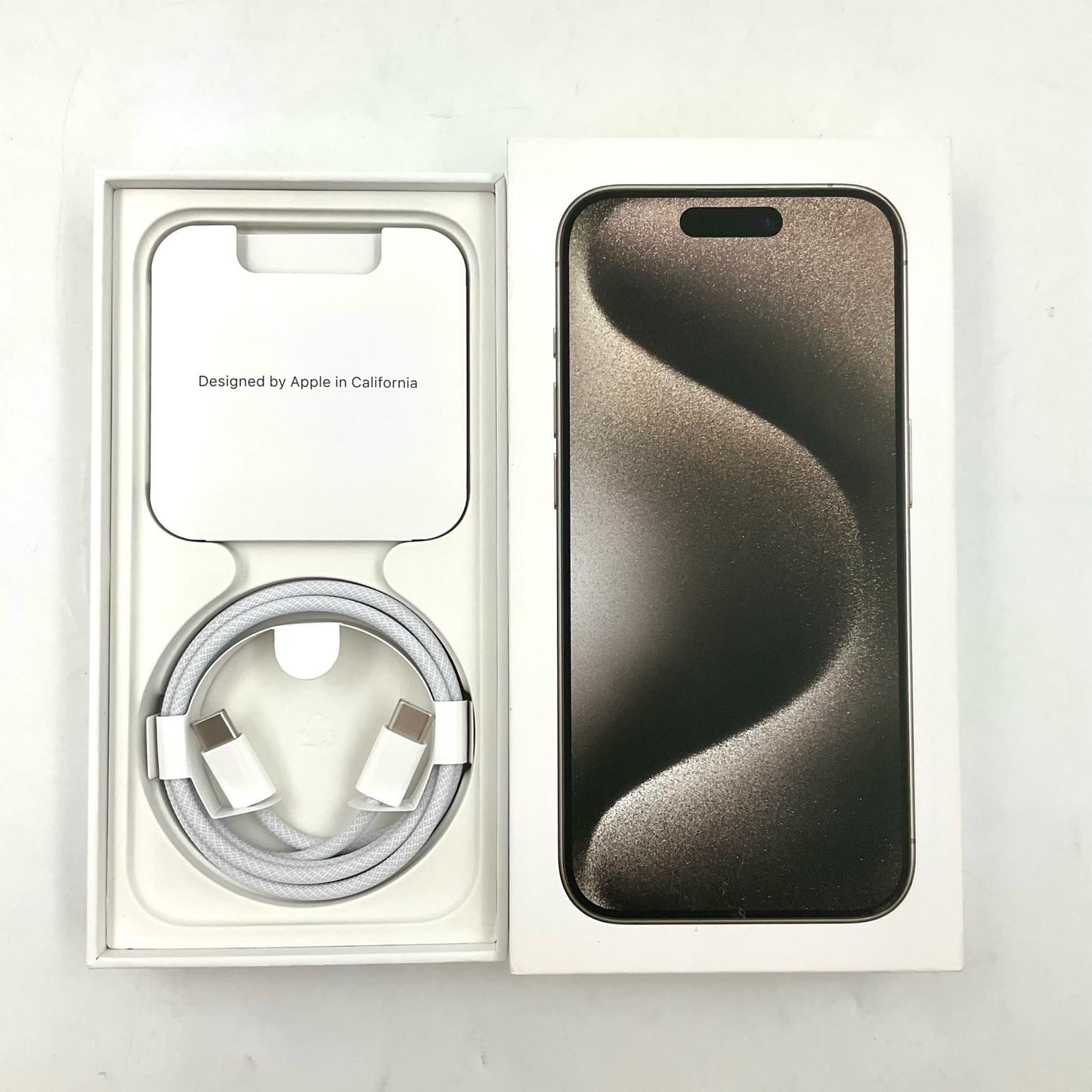【全額返金保証】【最速発送】Apple iPhone iPhone 15 Pro 256GB ナチュラルチタニウム SIMフリー 白ロム 美品 動作確認済 90%