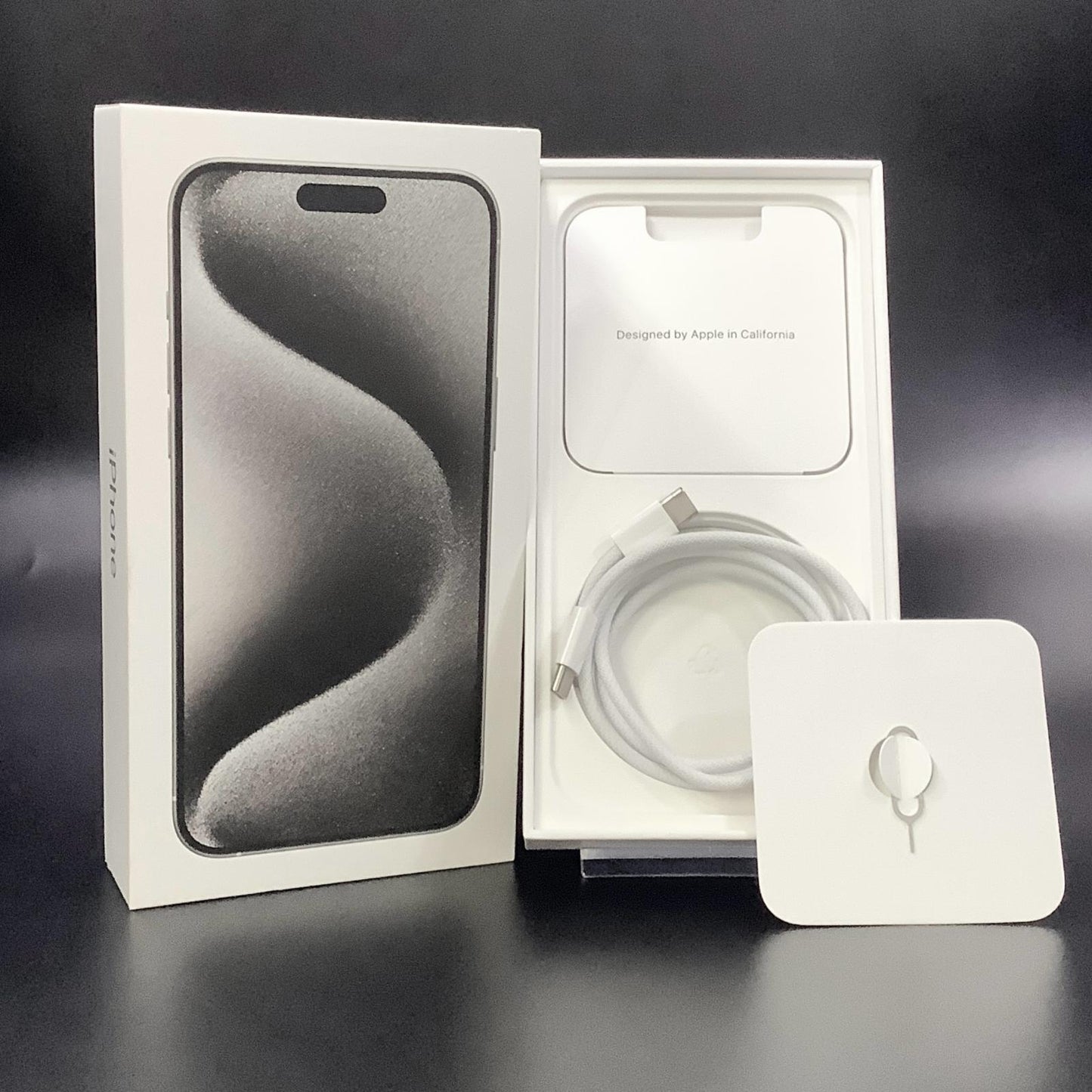 【全額返金保証】【最速発送】Apple iPhone iPhone 15 Pro Max 256GB ホワイトチタニウム docomo 超美品 動作確認済 100%