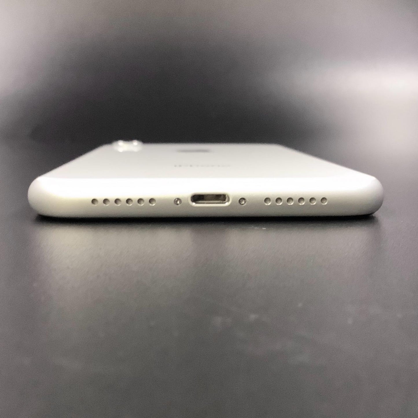 【全額返金保証】【最速発送】Apple iPhone iPhone XR 64GB ホワイト docomo 白ロム 動作確認済 81%