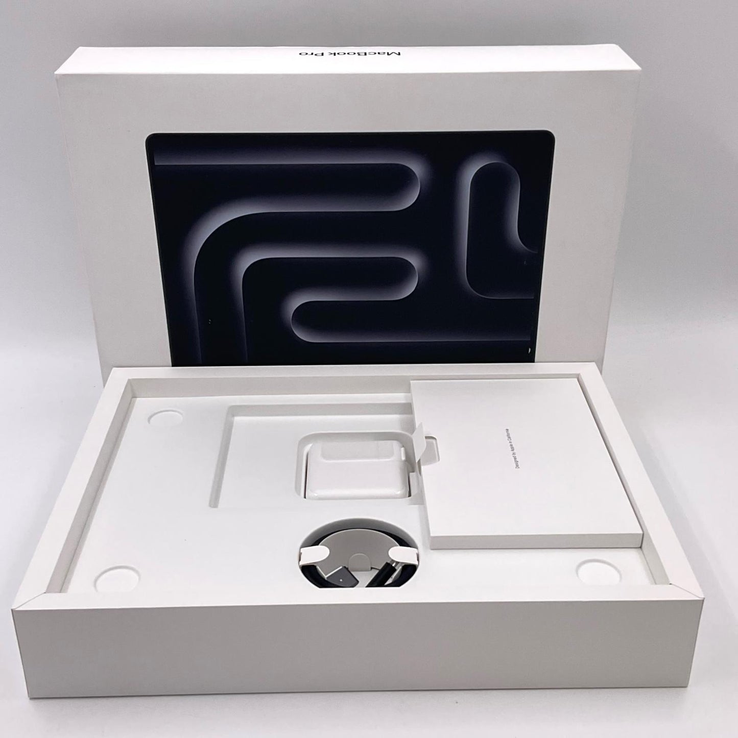 【全額返金保証】【最速発送】Apple MacBook Pro 14インチ 2024 Apple M4 16GB SSD 512GB スペースブラック 100% 美品 動作確認済