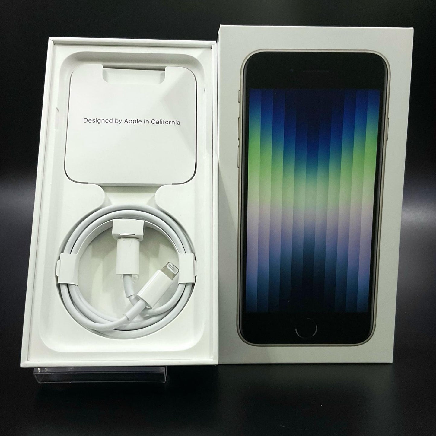 【全額返金保証】【最速発送】Apple iPhone iPhone SE(第3世代) 64GB スターライト docomo 白ロム 動作確認済 81%