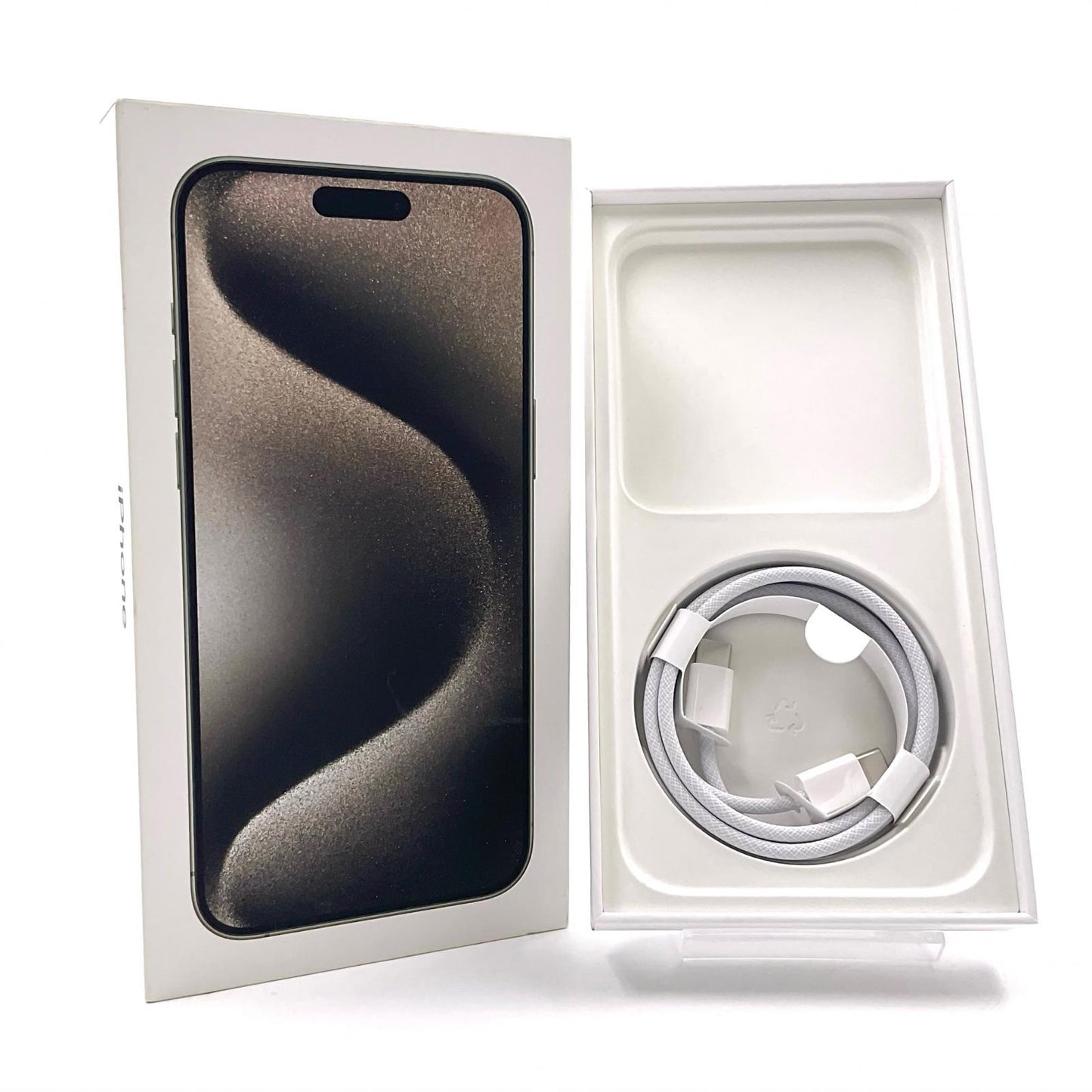 【全額返金保証】【最速発送】Apple iPhone iPhone 15 Pro Max 1TB ナチュラルチタニウム au 動作確認済 93%