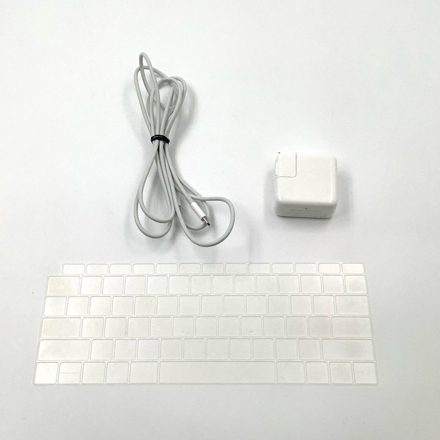 【全額返金保証】【最速発送】Apple MacBook Air 13インチ 2018 1.6GHz デュアルコアIntel Core i5 8GB SSD 256GB スペースグレイ 美品 動作確認済