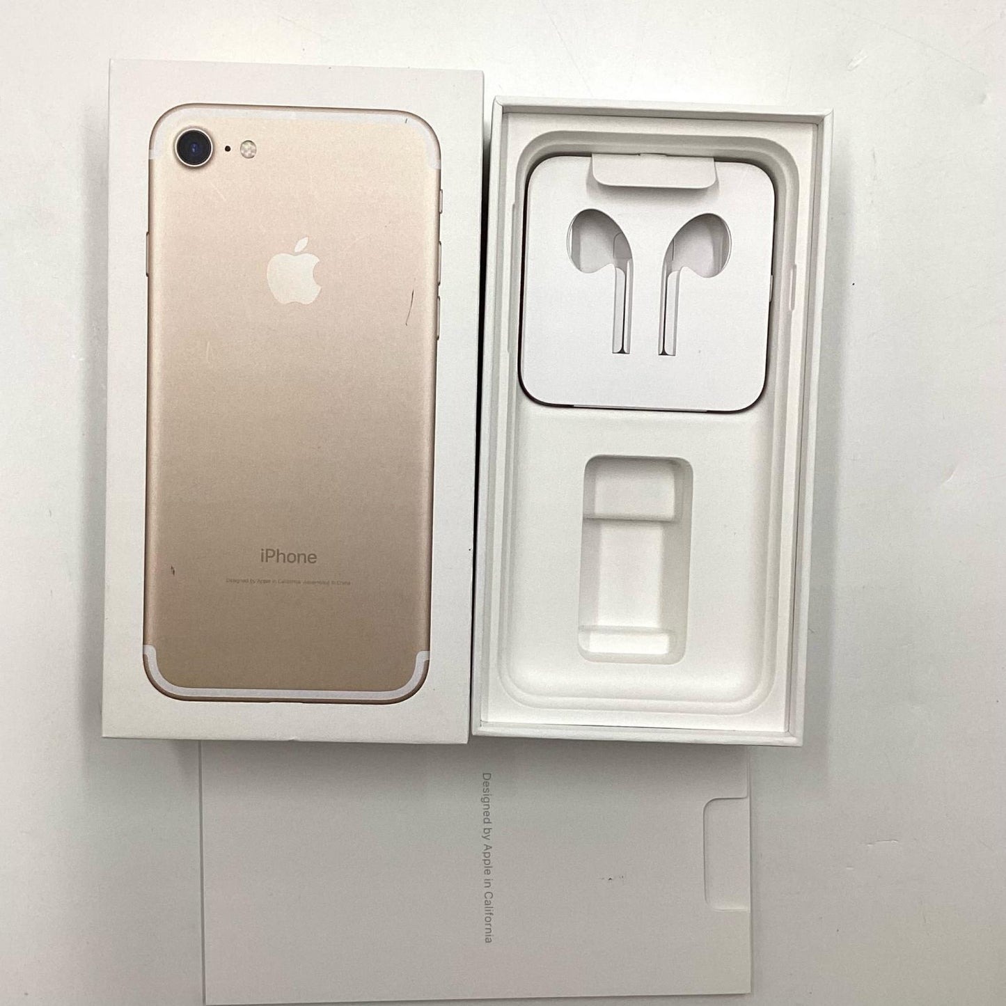 【全額返金保証】【最速発送】Apple iPhone iPhone 7 32GB ローズゴールド au 白ロム 動作確認済 75%