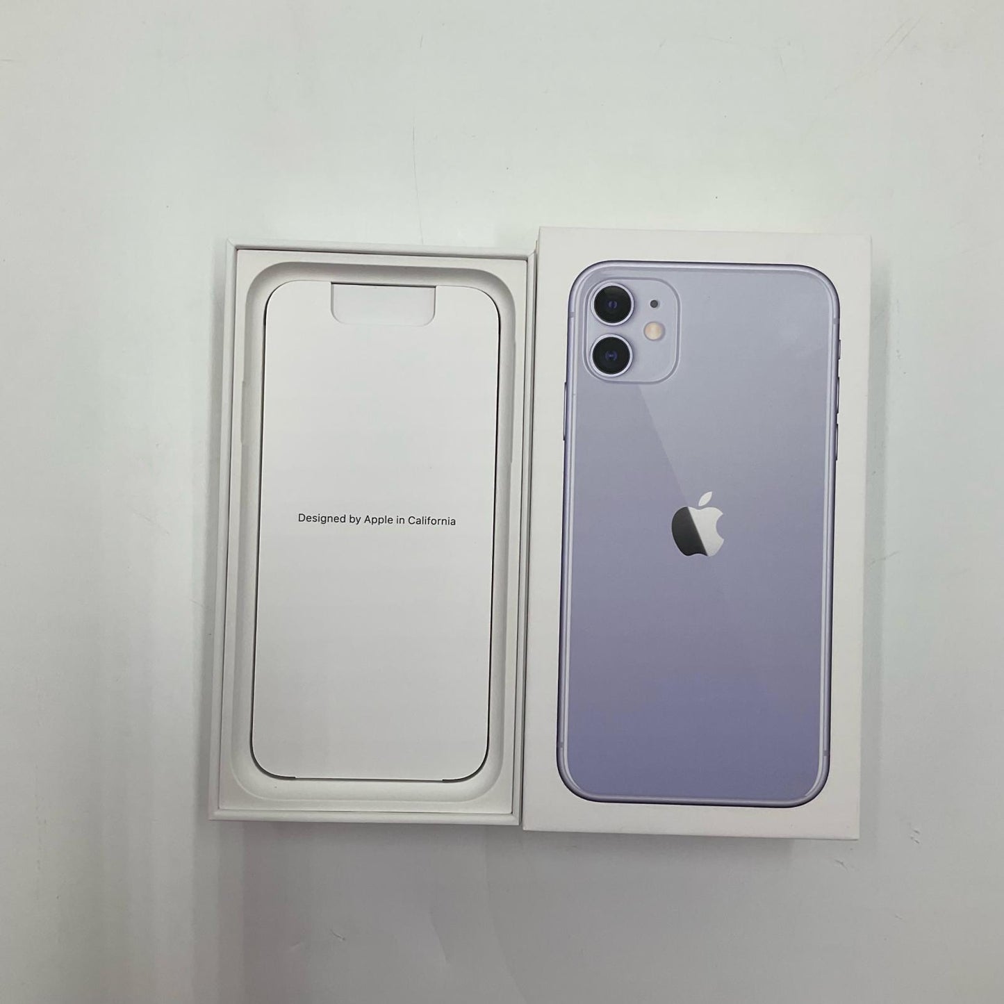 【全額返金保証】【最速発送】Apple iPhone iPhone 11 64GB パープル au SIMフリー 白ロム 動作確認済 72%