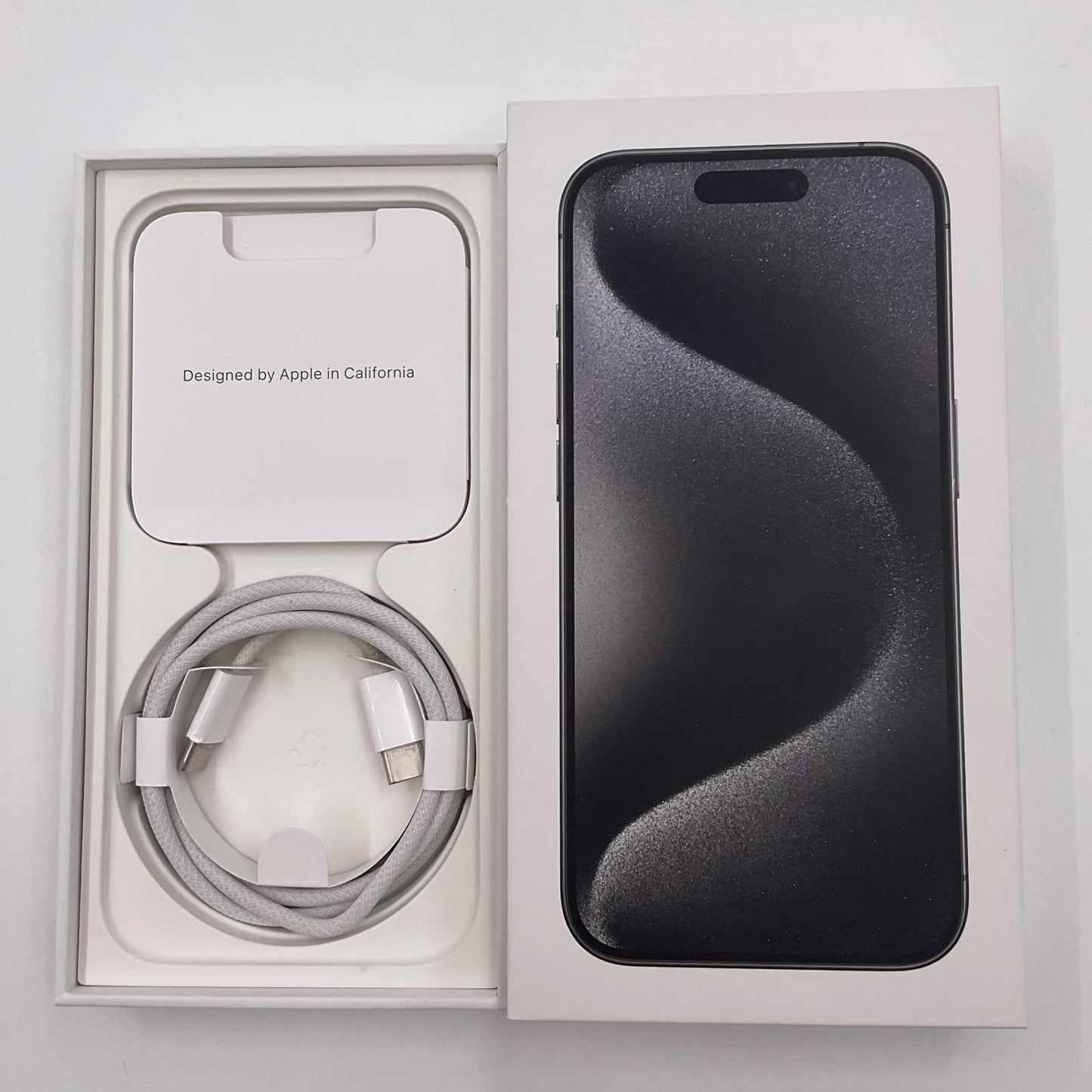 【全額返金保証】【最速発送】Apple iPhone iPhone 15 Pro 128GB ブラックチタニウム SIMフリー 白ロム 美品 動作確認済 88%