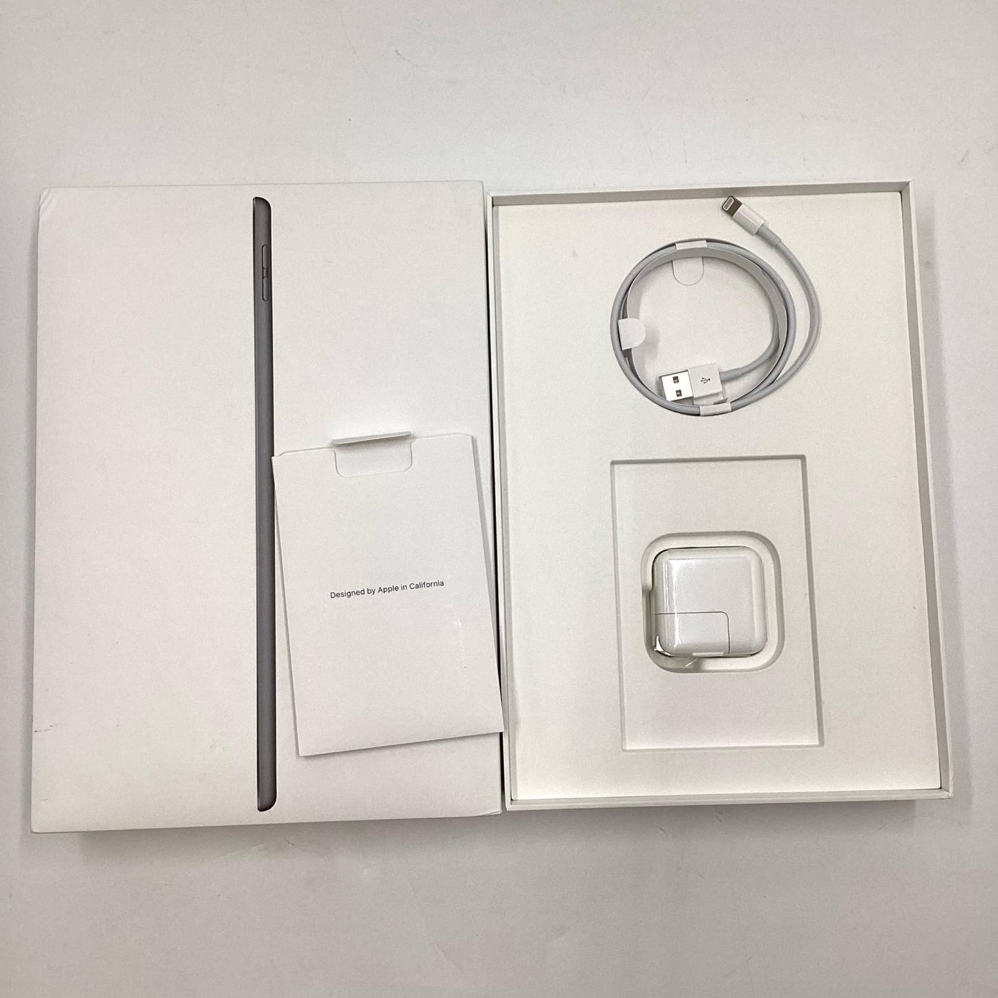 【最速発送】Apple iPad iPad 10.2インチ 第7世代 32GB スペースグレイ WiFi+Cellular Softbank 白ロム【難有】