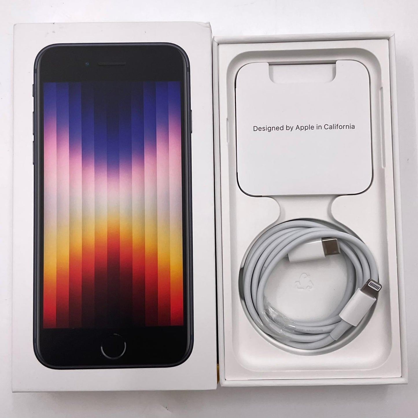 【全額返金保証】【最速発送】Apple iPhone iPhone SE(第3世代) 64GB ミッドナイト docomo 白ロム 美品 動作確認済 90%