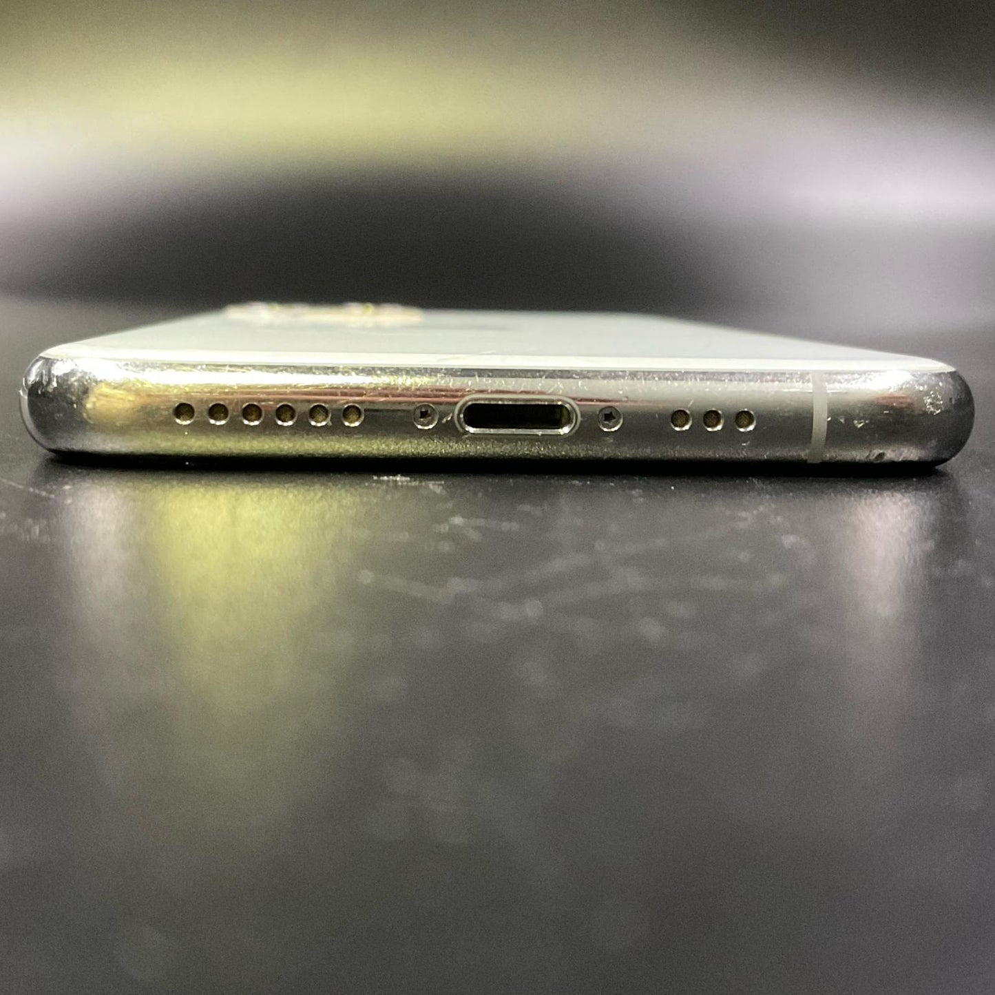 【最速発送】Apple iPhone iPhone Pro 11 256GB シルバー docomo 白ロム【難有】 71%