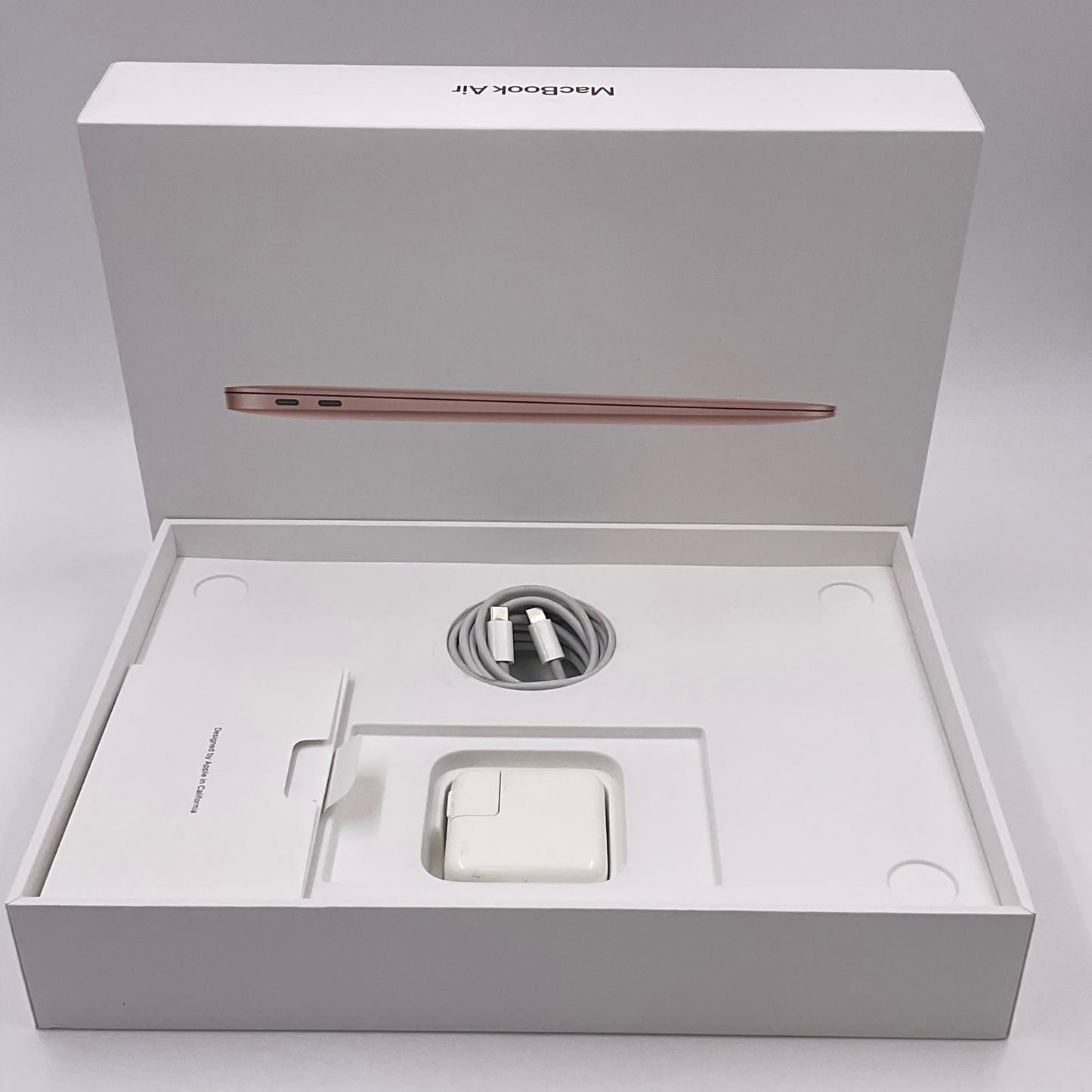 【全額返金保証】【最速発送】Apple MacBook Air 13.3インチ 2020 Apple M1 8GB SSD 256GB ゴールド 87% 動作確認済