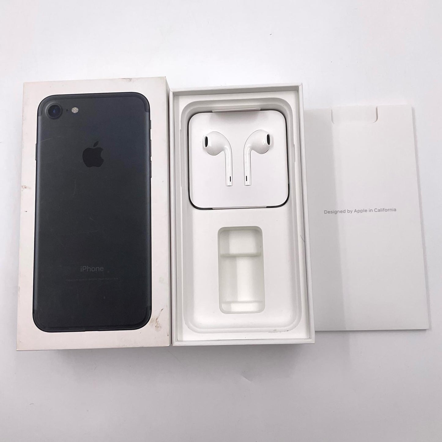 【全額返金保証】【最速発送】Apple iPhone iPhone 7 128GB ブラック au 白ロム 動作確認済 100%
