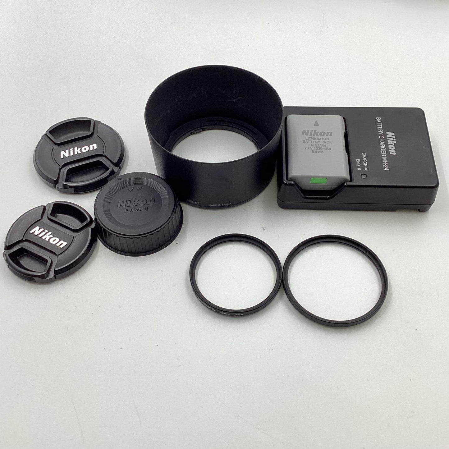 【全額返金保証】【最速発送】Nikon デジタル一眼 D5500 ダブルズームキット ブラック 動作確認済